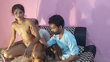Amateur Tr O Desi Pueblo Chica Teniendo Sexo Con Dos Novios Xvideos