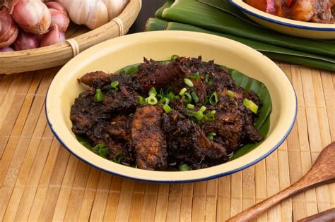 Daging Masak Hitam Kuali