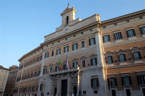 Palacio De Montecitorio Asiento De La C Mara De Diputados Italiana