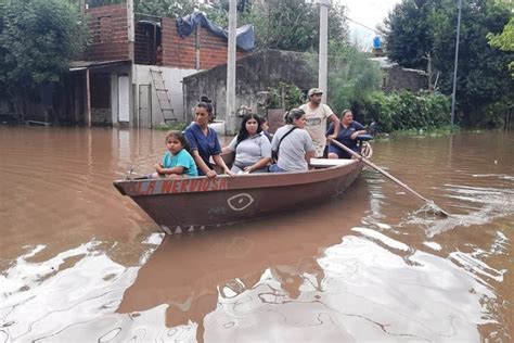 Fuerte Crecida Del R O Gualeguaych Cuadras Bajo El Agua M S De