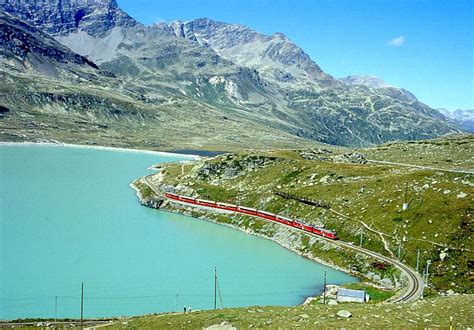 Rhb Schnellzug Bernina Express A Von Chur Nach Tirano Am