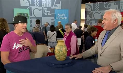 Antiques Roadshow guest’s ‘heart thumping’ at 6-figure price for £4