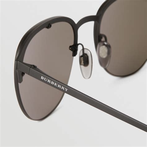 Round Frame Sunglasses in Black - Men | Burberry United States