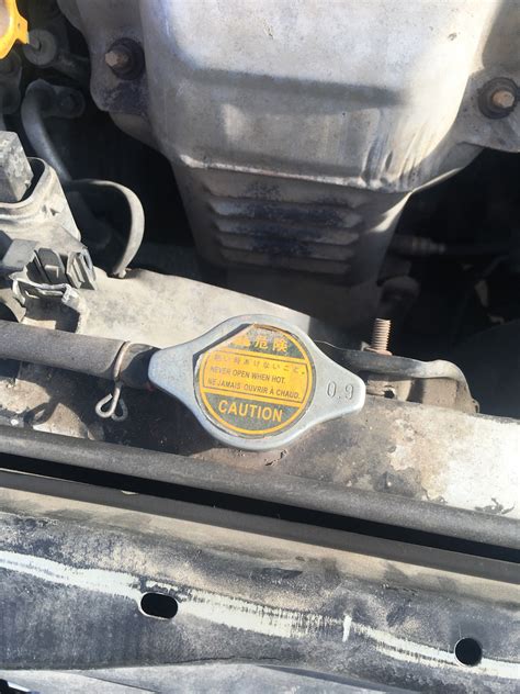 Крышка радиатора — Toyota Caldina (190), 2 л, 1996 года | расходники ...