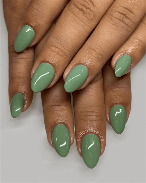 50 Gorgeous Nail Colors For Dark Skin That Play Up Your Melanin Cute Nail Colors Nail Colors