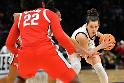 Former Husky Lou Lopez Sénéchal sidelined with injury