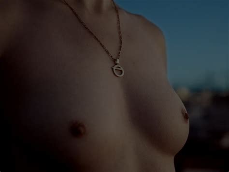 Oro nude pics página 1