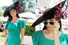 Demi Moore Poses Naked For Harpers Bazaar Years After Vanity Fair Cover Celebrity