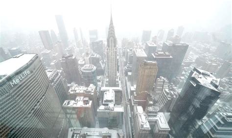 New York Sotto Una Bufera Di Neve Primopiano Ansa It