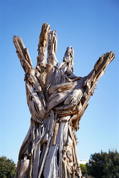 La Scultura Lignea Il Grido Di Marco Martalar Per Jesolo Sand Nativity