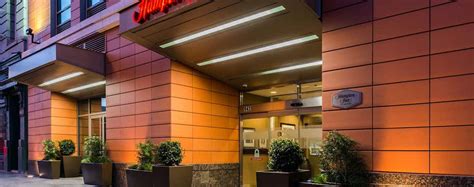 Hampton Inn San Francisco Downtown/Convention Center, San Francisco - HotelTonight