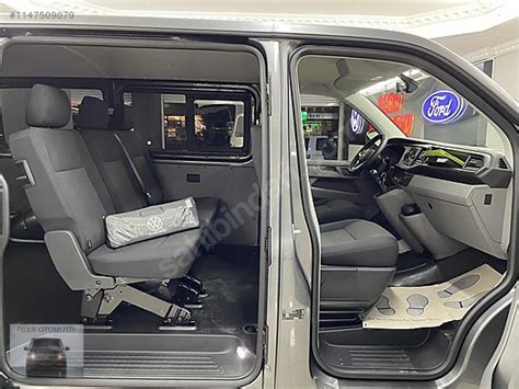 Volkswagen Transporter 2 0 TDI Camlı Van Comfortline 2023 150