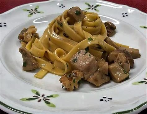 Tagliatelle Con Noci E Porcini I Templari Del Gusto