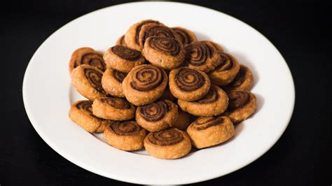 Bhakarwadi Recipe Crispy Bakarwadi How To Make Maharashtrian