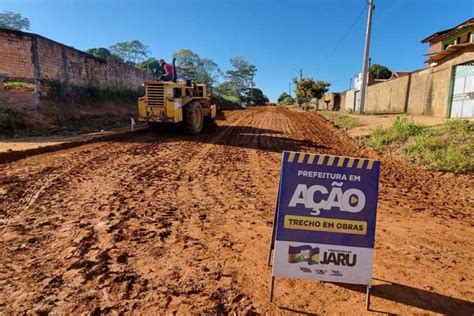 Obras de pavimentação asfáltica chegam a trecho Rua Francisco Pantoja