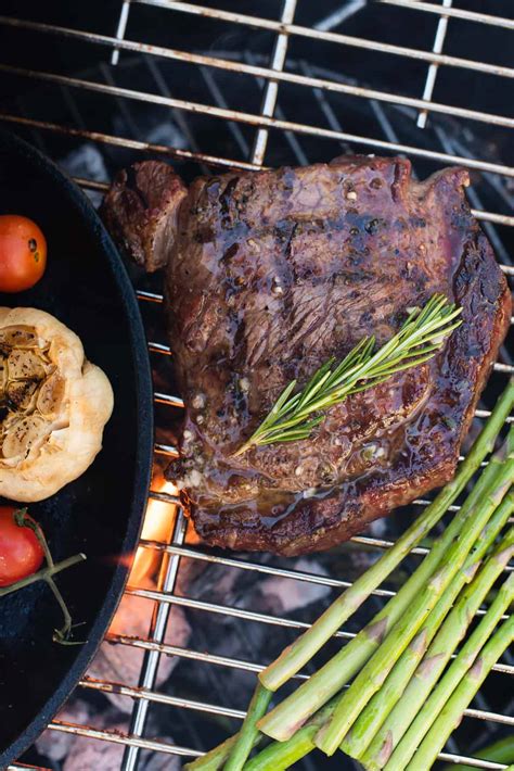 The Art Of Cooking A Perfect Dry Aged Steak Rowdy Hog Smokin Bbq