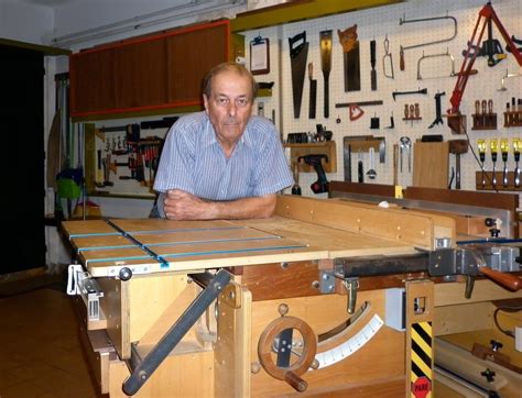 Hector Acevedo's homemade table saw