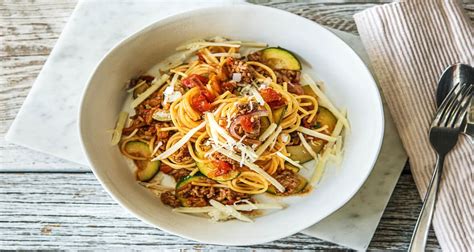 Spaghetti With Tomato And Garlic Ragu Recipe Hellofresh