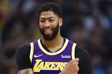 Anthony Davis Acuerda Con Los Lakers Extensi N De Contrato Por A Os Y