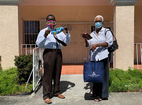 In St Croix Adventists Make Face Masks For A Local Resident Center