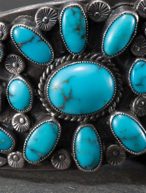 Vintage Navajo Turquoise Cuff - Four Winds Gallery