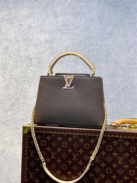 Lv M Louis Vuitton Capucines Bb Bag Smokey Brown Green Cr Me Pink