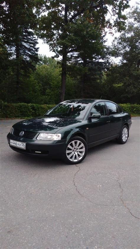 Замена молдинга лобового стекла — Volkswagen Passat B5, 1,8 л, 1998 ...