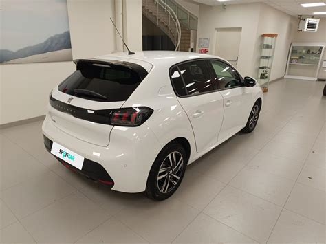 Peugeot Puretech S S Eat Allure Essence De Avec Km