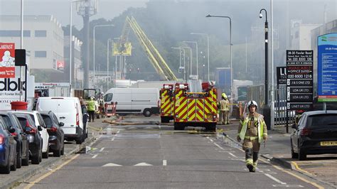 LFB Fire On Fowler Road In Ilford Peter Murch Flickr