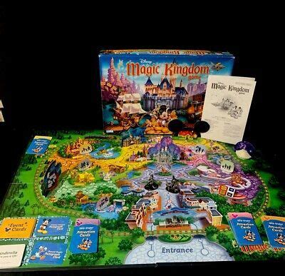 Disney Magic Kingdom 3D Board Game Parker 2004 Complete Park Mickey