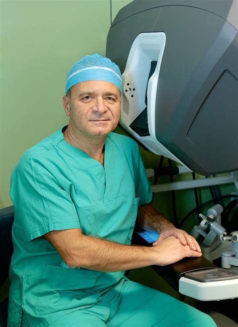 Pasquale Annese Il Nuovo Direttore Dellunit Di Urologia Dellirccs