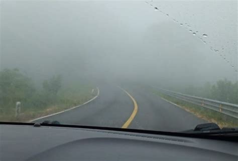 Neblina Y Lluvia En La Federal Afecta A Automovilistas De Nayarit