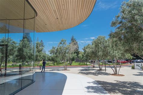 Beautiful View Facade of Apple Park Visitor Center Cloud Blue Sk ...