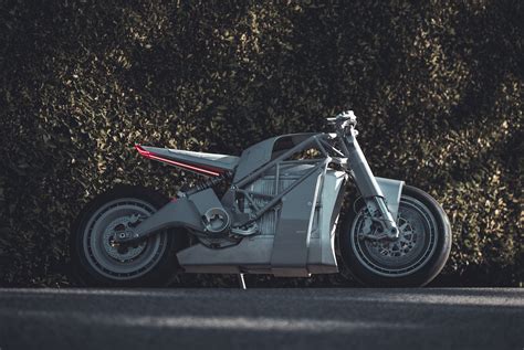 The Zero Xp A Futuristic Custom Electric Motorcycle By Untitled