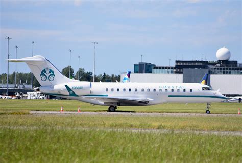 N989SF BD700 Global Express Shannon 30 5 2020 Dave Corry Flickr