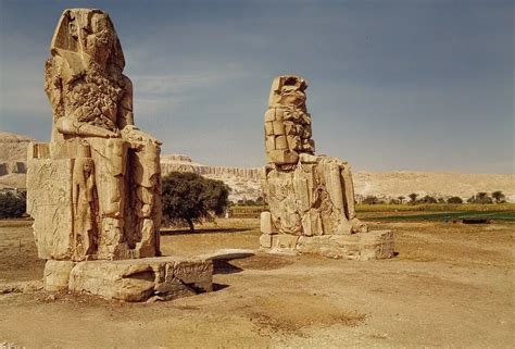 Top 10 Interesting Colossi Of Memnon Facts Ultimate List