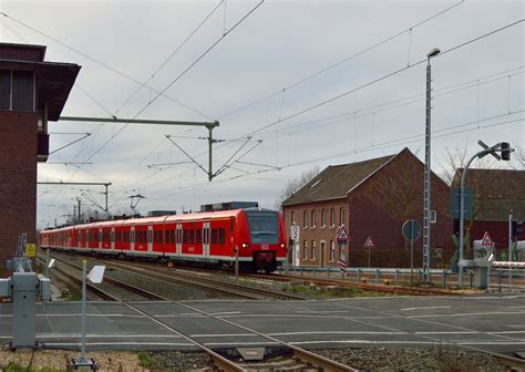 Bei Der Einfahrt In Lindern Ist Hier Eine Doppeleinheit Rb Zu Sehen