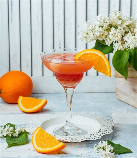 Free Photo Fruit Cocktail With Orange Slice