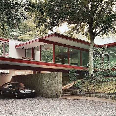 Perfection 🔴⁠ ⁠ Ann And Donald Brown House 1968 Richard Neutra⁠ ⁠