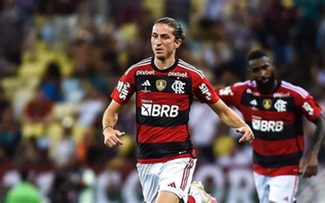 Filipe Lu S Volta Ao Time Titular Do Flamengo Pela Primeira Vez Ap S