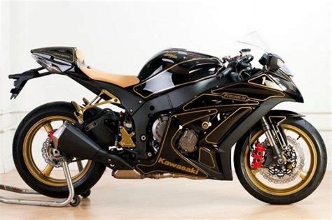 Kawasaki Black And Gold Motorcycle Cool Bikes Kawasaki