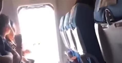 Passenger Opens Airplane S Emergency Door On Runway Because She Felt