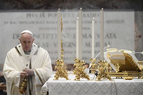 Papa Francesco Celebra La Santa Messa Nella Solennit Dell Epifania