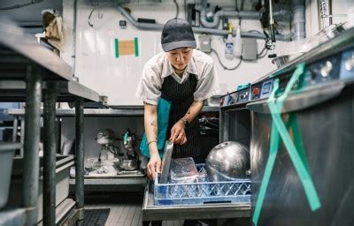 Six provinces increase minimum wage | LinkedIn