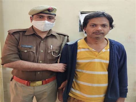 was blackmailing by making porn videos arrested लखनऊ पसएस अधकर क बट न कय नकरन