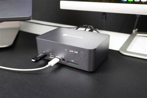 AV Access IDock C10 KVM Switch Docking Station Is The Ultimate Dock For