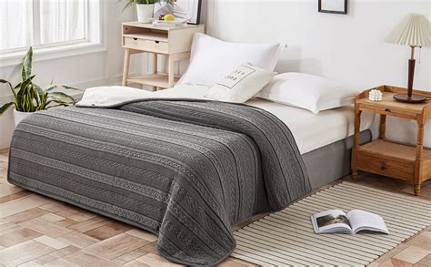 Amazon Longhui Bedding Acrylic Cable Knit Sherpa Throw Blanket