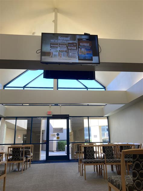 At my brain and spine surgical center : r/TVTooHigh