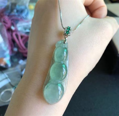 Natural Icy Jadeite Necklace Certificated Grade A High Ice Species