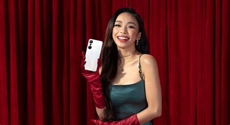 Infinix HOT Series Orange Magazine